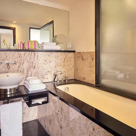 Metropolitan By Flemings Hotel