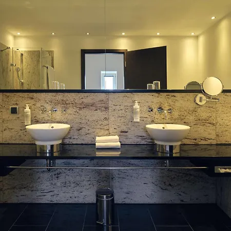 Metropolitan By Flemings Hotel 4*