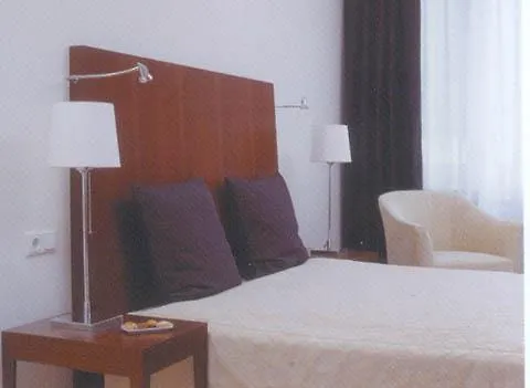 The Cloud One Frankfurt - Metropolitan Hotel 4*