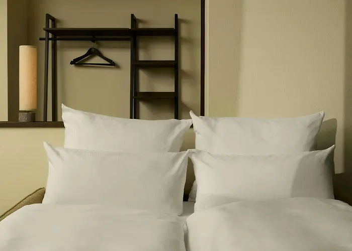 Hotel The Cloud One Frankfurt - Metropolitan 4*