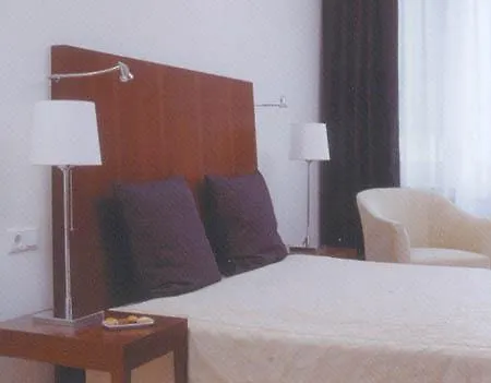 The Cloud One Frankfurt-metropolitan Hotel 4*