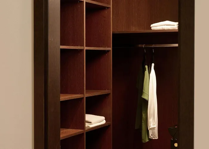 The Cloud One Frankfurt - Metropolitan Отель 4*